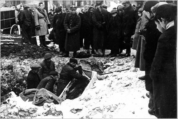Post war exhumation of Jewis corpses at Czestochowa